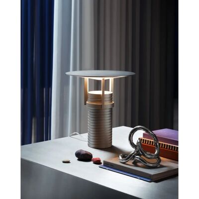 Lampe de Table Muuto Set Ajustable - Design Industriel - Publicité Lampe de Table Muuto Set Ajustable - Design Industriel - Publicité
