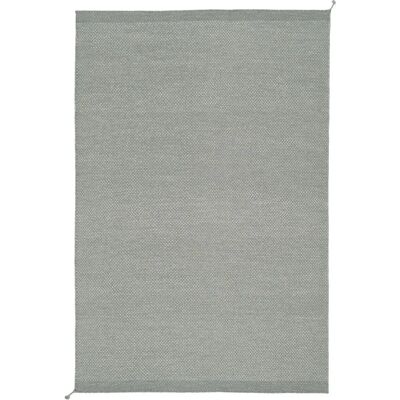 Tapis gris Muuto - Tapis - Publicité Tapis gris Muuto - Tapis - Publicité