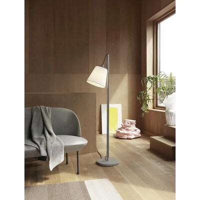 Lampada da terra Muuto - Legno naturale - Rivestimento in tessuto - Designer Whatswhat Lampada da terra Muuto - Legno naturale - Rivestimento in tessuto - Designer Whatswhat