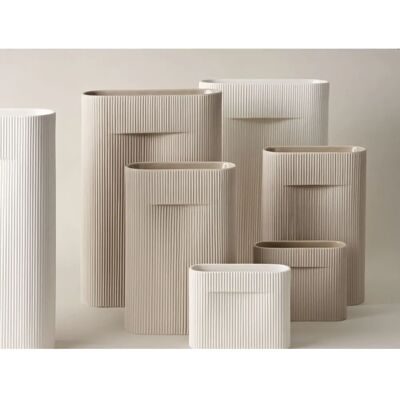 Muuto Ridge Vase - Beige - Handgefertigt - 48,5cm Muuto Ridge Vase - Beige - Handgefertigt - 48,5cm