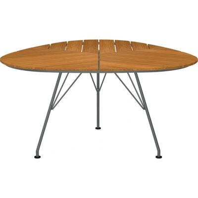 HOUE Leaf Esstisch - Dreieckiger Bambusgarten-Tisch - Für 9 Personen HOUE Leaf Esstisch - Dreieckiger Bambusgarten-Tisch - Für 9 Personen