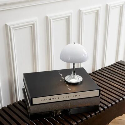 Louis Poulsen Bærbar LED-bordlampe - Blå Louis Poulsen Bærbar LED-bordlampe - Blå