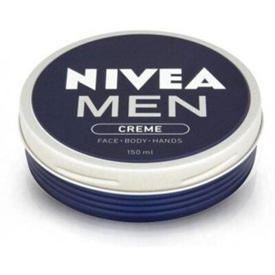 Nivea Men Hydrating Face Cream - 150ml - Männer Feuchtigkeitscreme mit tiefer Hydratation Nivea Men Hydrating Face Cream - 150ml - Männer Feuchtigkeitscreme mit tiefer Hydratation