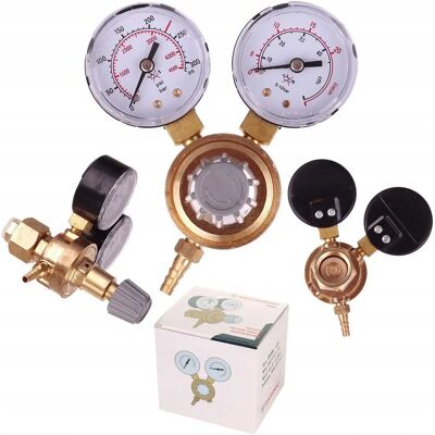 Unbranded - CO2/Ar Reg - 2 Manometry - 35 L/min - Regulator Unbranded - CO2/Ar Reg - 2 Manometry - 35 L/min - Regulator