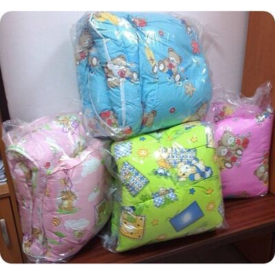 Unknown - KidsPrintedKaro - 90x120 - 50x60 - Zestaw kołderki Unknown - KidsPrintedKaro - 90x120 - 50x60 - Zestaw kołderki