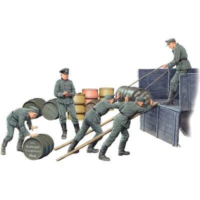 Mini Art German Soldiers with Fuel Drums - Historical Figures 1:35 Mini Art German Soldiers with Fuel Drums - Historical Figures 1:35