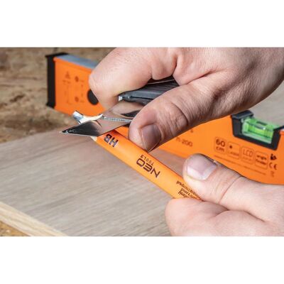 NEO tools 13-800 Graphitstift - Holzzeichnung NEO tools 13-800 Graphitstift - Holzzeichnung