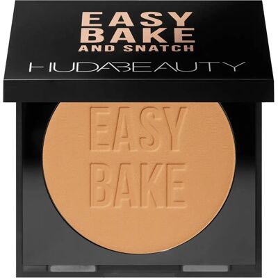 Huda Beauty Easy Bake et Snatch - Poudre Pressée Éclaircissante et Fixante - Publicité Huda Beauty Easy Bake et Snatch - Poudre Pressée Éclaircissante et Fixante - Publicité