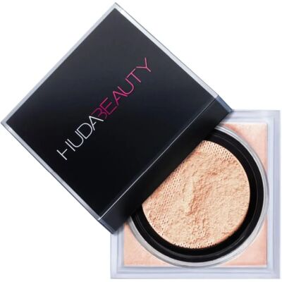 Huda Beauty Easy Bake Loose Powder Light Peach - Løst Pudder - Makeup Huda Beauty Easy Bake Loose Powder Light Peach - Løst Pudder - Makeup