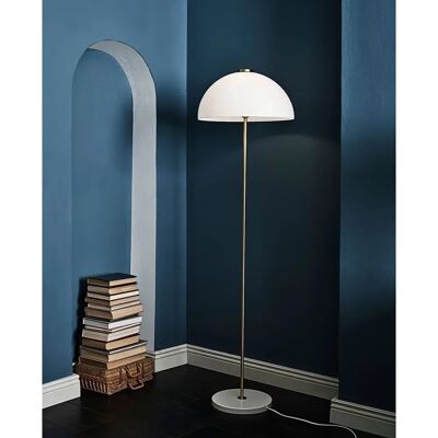 Innolux Kupoli Gulvlampe - Klassisk skandinavisk design fra 1960-tallet Innolux Kupoli Gulvlampe - Klassisk skandinavisk design fra 1960-tallet