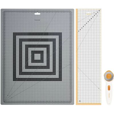 Kit de couture FISKARS avec tapis de coupe et règle Kit de couture FISKARS avec tapis de coupe et règle