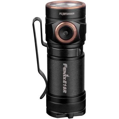 Fenix E18R Lanterna LED recarregável compacta Fenix E18R Lanterna LED recarregável compacta