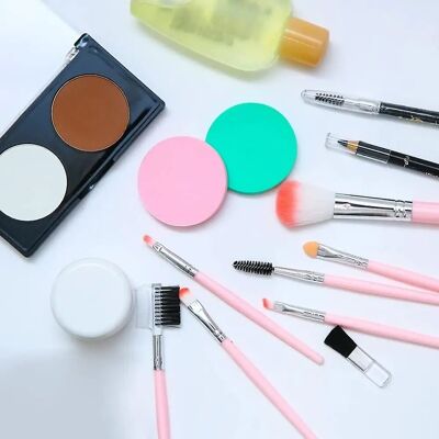 INF Pinceaux de Maquillage de 5 - Ensemble de Pinceaux - Publicité INF Pinceaux de Maquillage de 5 - Ensemble de Pinceaux - Publicité