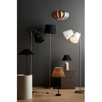 PR Home Amy Gulvlampe - Metal, 130cm, Krom PR Home Amy Gulvlampe - Metal, 130cm, Krom