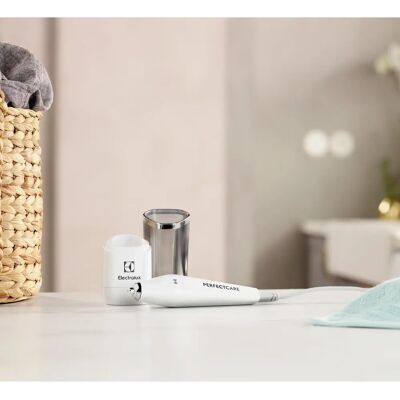Electrolux E4WMSTPN1 White Ultra Sain - laundry detergents Electrolux E4WMSTPN1 White Ultra Sain - laundry detergents