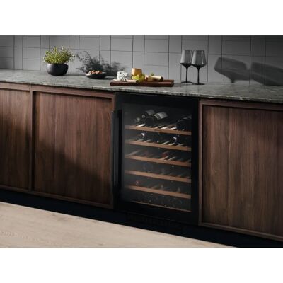Electrolux EWUS052B5B - Czarny - Chłodzik do win Electrolux EWUS052B5B - Czarny - Chłodzik do win
