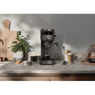 Electrolux E6EC1-6BST Electrolux E6EC1-6BST