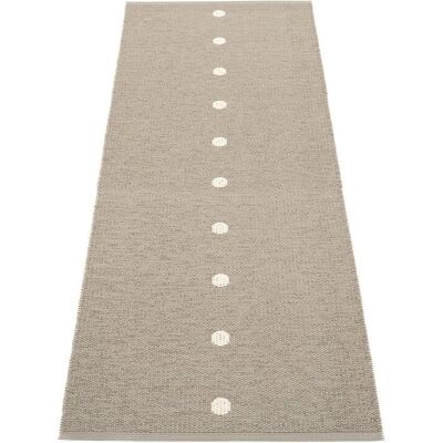 Pappelina Peg Outdoor-Teppich - dunkel Leinen / Vanille Pappelina Peg Outdoor-Teppich - dunkel Leinen / Vanille