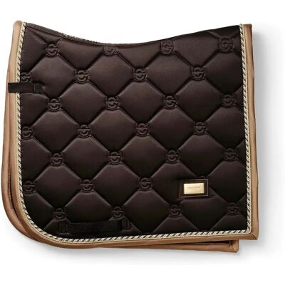Tapis de Dressage Equestrian Stockholm - Marron Doré - Élégant et Pratique - Publicité Tapis de Dressage Equestrian Stockholm - Marron Doré - Élégant et Pratique - Publicité