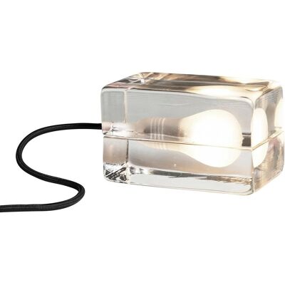Lampe de table Block de Design House Stockholm - Effet glace en verre - Publicité Lampe de table Block de Design House Stockholm - Effet glace en verre - Publicité