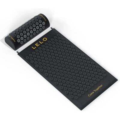 Tapis d'acupression LELO pour relaxation complète - Publicité Tapis d'acupression LELO pour relaxation complète - Publicité