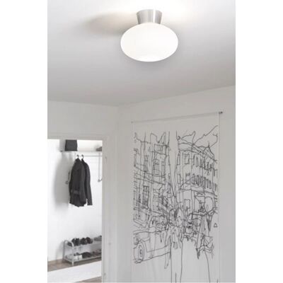 Belid Bullo Globe Taklampe - Svart, Opalglass, E27 Belid Bullo Globe Taklampe - Svart, Opalglass, E27
