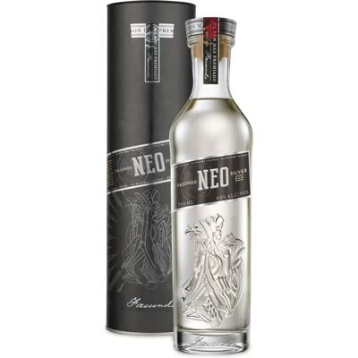 Facundo Neo Silber Rum 0,7l 40% Facundo Neo Silber Rum 0,7l 40%