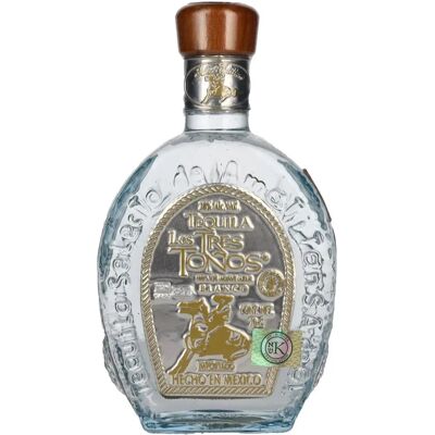 Los Tres Tonos Blanco Tequila - 38% Vol. 0,7l - Publicité Los Tres Tonos Blanco Tequila - 38% Vol. 0,7l - Publicité