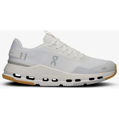 On Cloudnova Form 2 Sneakers - Vit Elfenben - Storlek: US 10 - Dam On Cloudnova Form 2 Sneakers - Vit Elfenben - Storlek: US 10 - Dam