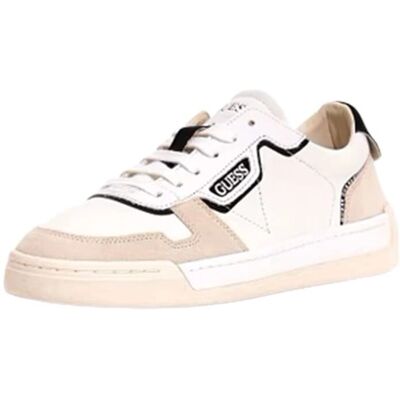 Baskets en cuir vintage blanc Guess - Chaussure - Publicité Baskets en cuir vintage blanc Guess - Chaussure - Publicité
