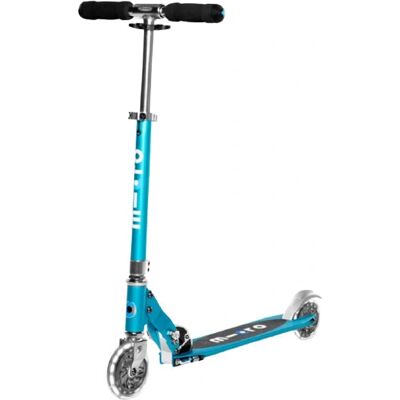 Trottinette LED Micro Sprite Bleu Océan - Légère & Pliable - 100kg Max - Publicité Trottinette LED Micro Sprite Bleu Océan - Légère & Pliable - 100kg Max - Publicité