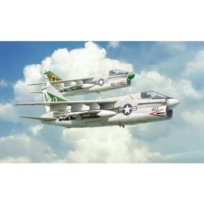 Vought A-7E Corsair II Échelle 1:72 - Kit Modèle Avion - Publicité Vought A-7E Corsair II Échelle 1:72 - Kit Modèle Avion - Publicité