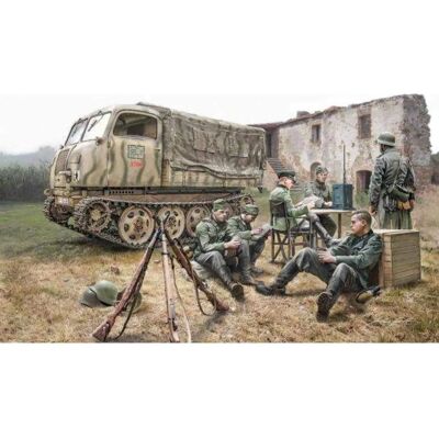 Italeri Steyr RSO/01 con soldati tedeschi - Modellino militare Italeri Steyr RSO/01 con soldati tedeschi - Modellino militare