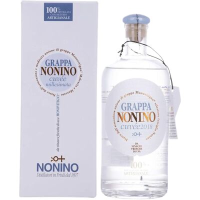 Nonino Malvasia Friulano Moscato Cuvée - Grappa 40% 0,7L Cadeauverpakking Nonino Malvasia Friulano Moscato Cuvée - Grappa 40% 0,7L Cadeauverpakking
