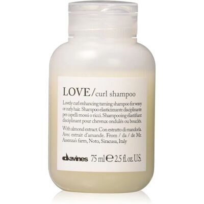 Davines Love Curl Shampoo - Soin définissant les boucles - Publicité Davines Love Curl Shampoo - Soin définissant les boucles - Publicité