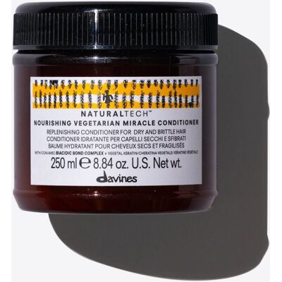 Davines Naturaltech Nährendes Vegetarisches Wunder Conditioner - Spülung Davines Naturaltech Nährendes Vegetarisches Wunder Conditioner - Spülung