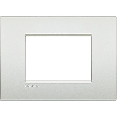 Bticino LNC4803PR Plaque Murale - 3 Modules - Métal - Série Living Light - Publicité Bticino LNC4803PR Plaque Murale - 3 Modules - Métal - Série Living Light - Publicité