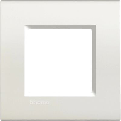 Bticino LNA4802BI Wandplatte - Kompatibel mit Livinglight - Weiß Bticino LNA4802BI Wandplatte - Kompatibel mit Livinglight - Weiß