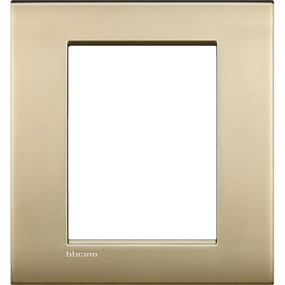 Legrand LNC4826OF Satin-Gold Wandplatte - 3+3 Module - Modernes Design Legrand LNC4826OF Satin-Gold Wandplatte - 3+3 Module - Modernes Design