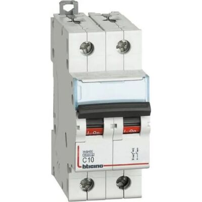 BTicino FN81NC10 - Interrupteur magnetotermique - 10A - 1P+N - 6KA - Publicité BTicino FN81NC10 - Interrupteur magnetotermique - 10A - 1P+N - 6KA - Publicité