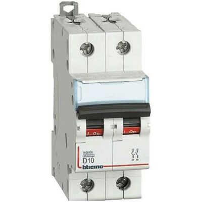 Bticino FN82D10 - Interrupteur 2 modules Courbe D 10A 6kA - Publicité Bticino FN82D10 - Interrupteur 2 modules Courbe D 10A 6kA - Publicité