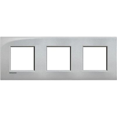 Legrand LNE4802M3TE Plaque Murale - 3 Modules, Aluminium - Coque de Commutateur - Publicité Legrand LNE4802M3TE Plaque Murale - 3 Modules, Aluminium - Coque de Commutateur - Publicité