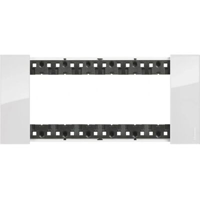 Legrand KA4806DW Plaque Murale - 6 Modules, Ghiaccio, Living Now Legrand KA4806DW Plaque Murale - 6 Modules, Ghiaccio, Living Now