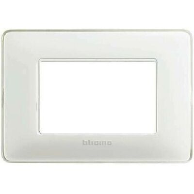 BTicino Matix - Placca 3 Moduli Colore Ghiaccio - Placca elettrica BTicino Matix - Placca 3 Moduli Colore Ghiaccio - Placca elettrica