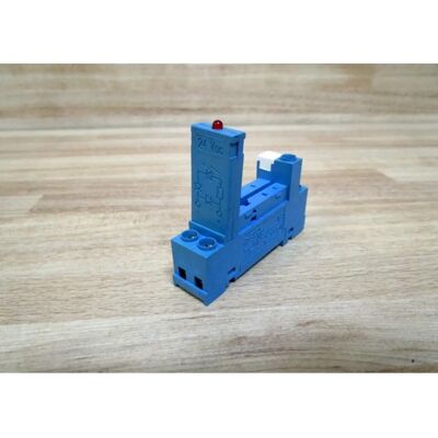 Finder 40.31 Relay Socket - DIN Rail, Blue Finder 40.31 Relay Socket - DIN Rail, Blue