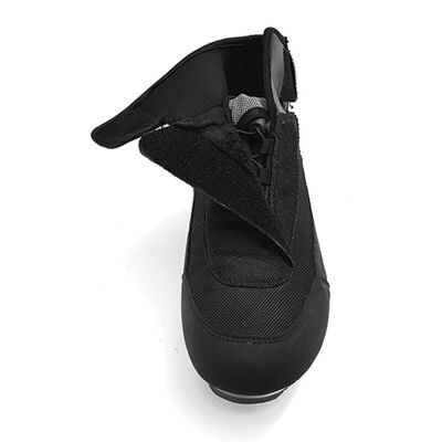 Chaussures de vélo FLR Defender - Isolées, Imperméables, Cordura, DryS-tex - Publicité Chaussures de vélo FLR Defender - Isolées, Imperméables, Cordura, DryS-tex - Publicité