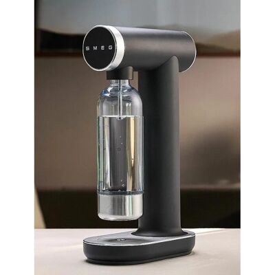 Smeg SKC01BLM Máquina de refrigerante - Preto fosco - Ecológica, Compacta, Ajustável CO2 Smeg SKC01BLM Máquina de refrigerante - Preto fosco - Ecológica, Compacta, Ajustável CO2