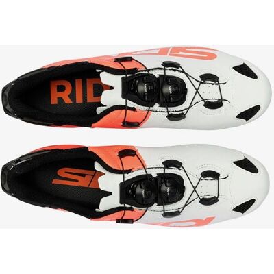 Sidi Shot 2S Fahrradschuhe - Carbonsohle, Mikrofaser, Verstellbarer Fersenhalt Sidi Shot 2S Fahrradschuhe - Carbonsohle, Mikrofaser, Verstellbarer Fersenhalt
