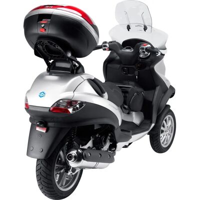 Givi Support for Piaggio Monokey Cases - Heavy Duty Carrier Givi Support for Piaggio Monokey Cases - Heavy Duty Carrier