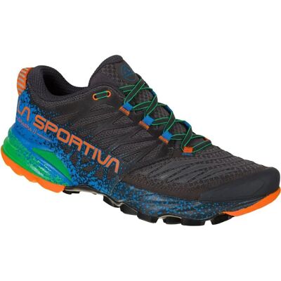 Chaussures de Trail La Sportiva Akasha II - Carbone/Flamme - Publicité Chaussures de Trail La Sportiva Akasha II - Carbone/Flamme - Publicité